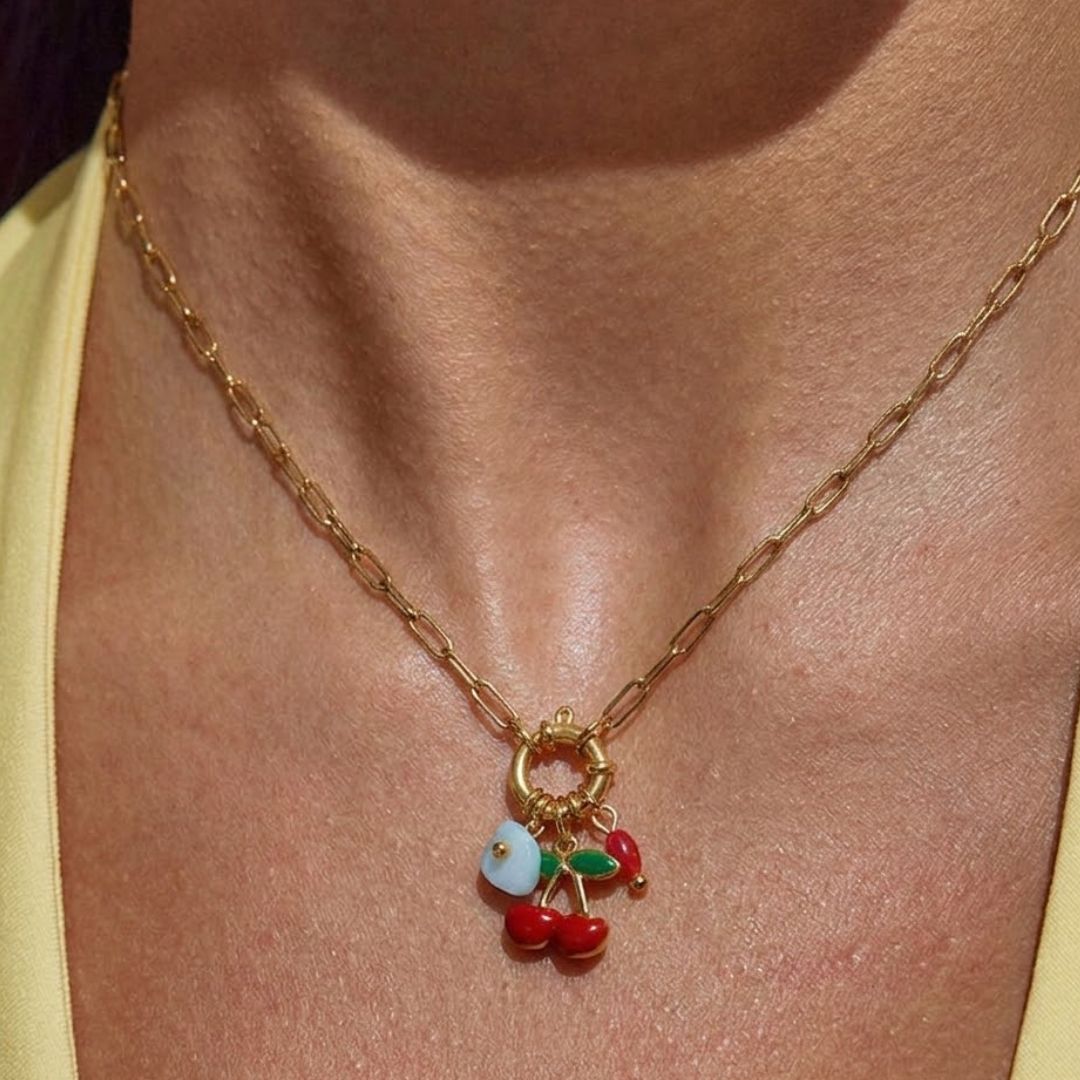 Collar Cherry